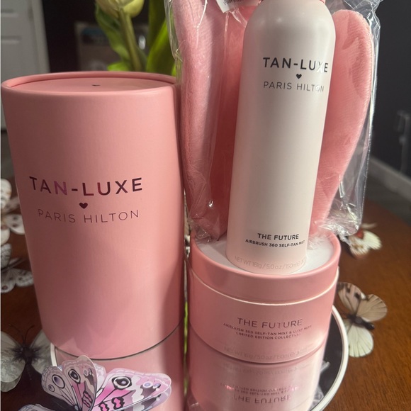 Tan-Luxe Paris Hilton Self-Tan Set - Picture 1 of 3